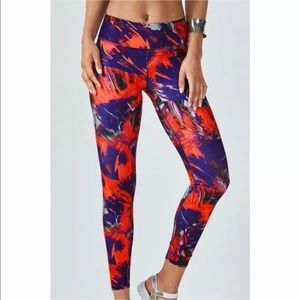 Salar Mid Rise Fabletics Leggings